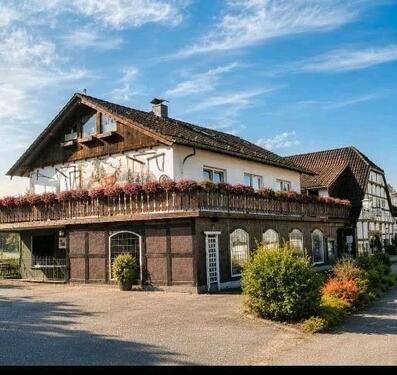 Foto - Vielseitiges Immobilienemsemble mit Renditepotenzial auf 1700 qm
