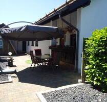 Mehrgenerationenhaus - 750.000,00&nbsp;EUR Kaufpreis, ca.&nbsp; 264,00&nbsp;m&sup2; in Hohenstein (PLZ: 72531)