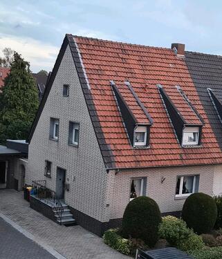 Foto - Doppelhaushälfte mit Charme und Potenzial