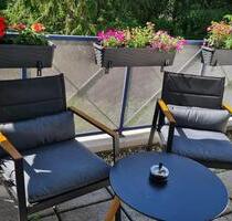 Sonnige möbilierte Maisonette-Wohnung mit Balkon, EBK und Garage - Hofheim am Taunus