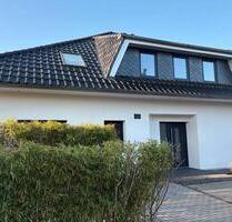 Modernes Zweifamilienhaus BJ.2016| A+| 268 m²|Nähe Hamburg - Bargteheide