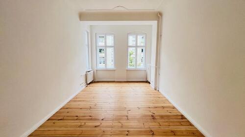 Foto - Wunderschöne 2-Zimmer-Altbauwohnung im Zweitbezug nach Modernisierung mit Balkon & Einbauküche