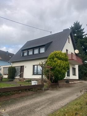 Foto - Alleinstehendes Einfamilienhaus in ruhiger Lage mit Garten