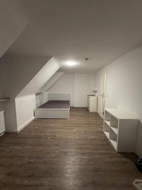 Foto - 3.5 Zimmer Dachgeschoßwohnung zur Miete in Essen