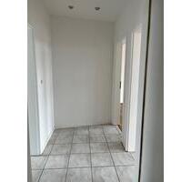 Gut geschnittene 2-Zimmer-Wohnung mit Zusatzraum - Mühlhausen (Thüringen)
