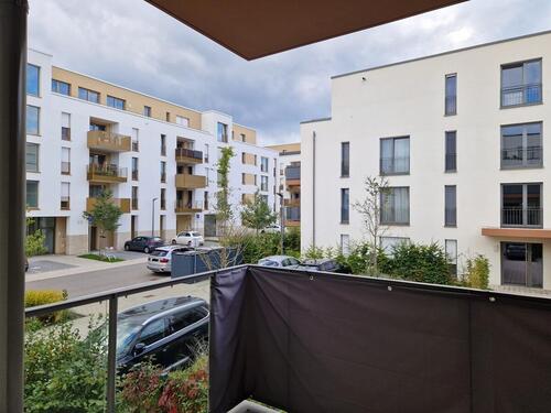 Foto - 2-Zi.-Wohnung mit großem Schlafzimmer, Balkon und Einbauküche