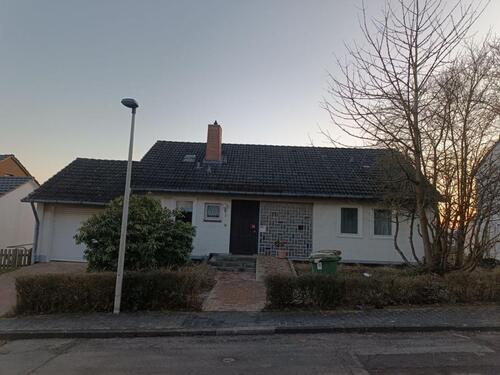 Foto - Geräumiges 6-Zimmer-Haus mit Garage in Baunatal