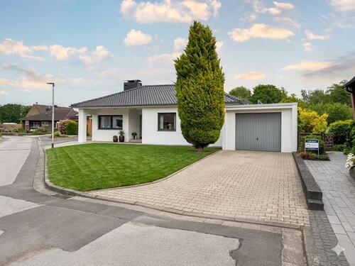Foto - Freistehendes EFH SmartHome Siemens