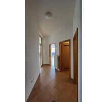 Attraktive Penthouse-2-Zimmer-Wohnung mit EBK und Balkon in NU - Neu-Ulm Ludwigsfeld