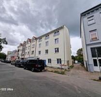 Große helle 4 Raum Wohnung - 1.200,00 EUR Kaltmiete, in Güstrow (PLZ: 18273)