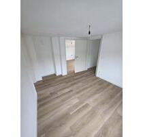 Helle DG Wohnung | Erstbezug nach Sanierung | Ideal für WG - Wiesbaden Bierstadt