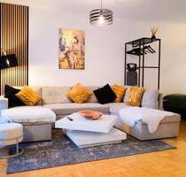 Schöne möblierte 1-Zimmer-Wohnung mit Balkon in Erding - München Am Hart