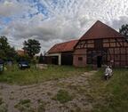 Foto - Zentrale Lage: Denkmal-Bauernhaus + Baugrundstück auf 1.800 m²