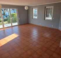 (Max 2 Personen) 3-Zimmer mit Balkon in Aschaffenburg-Schweinheim