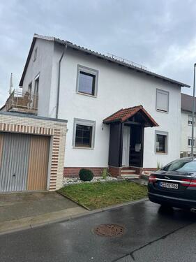 Foto - Charmantes Einfamilienhaus mit Kachelofen, Balkon, Garten &Garage