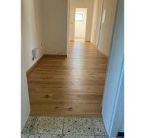 Schöne 3,5-Zimmer-Wohnung mit Balkon & EBK - Gomaringen