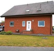Gepflegtes Einfamilienhaus mit Ausbaupotenzial - Leopoldshöhe
