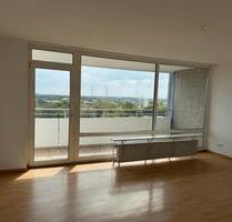 Lichtdurchflutete großzügige Wohnung mit Ausblick, frisch saniert - Kaarst