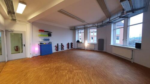 Foto - Kursraum Raum für Tanzen Kurse Aerobic Kampfsport Gymnastik