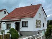 Foto - Einfamilienhaus mit Nebengebäude in 36452 Kaltenwestheim