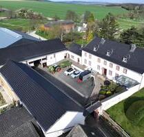 Historischer Vierkanthof mit Reitanlage - Kreuzau