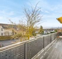 Helle 3-Zimmer Wohnung mit Balkon und Garage in Friedrichsdorf