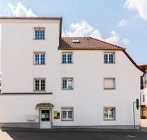 BEQUEM, KOMFORTABEL UND BARRIEREFREI | 2 Zimmer, Bad und Küche für entspanntes Wohnen im Alter - Borna