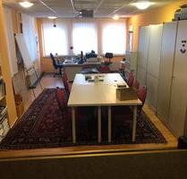 Büroräume 90 qm - 990,00 EUR Kaltmiete, in Solingen (PLZ: 42659) Burg