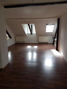 Foto - großzügige Dachgeschosswohnung mit 4,5 Zimmern in der August-Bebel-Str. 18, ab 01.08.2026