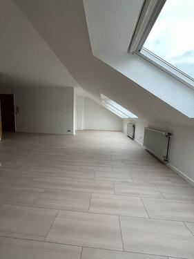 Foto - 2.5 Zimmer Dachgeschoßwohnung zur Miete in Voerde (Niederrhein)