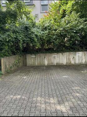 Foto - Außenstellplatz Eschersheimer Landstr. Frankfurt