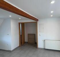 Dach Maisonette 3,5 Zimmer zu vermieten in Meitingen!