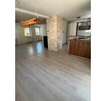 Schöne, helle, geräumige 5 Zimmer Wohnung zu vermieten - Kämpfelbach