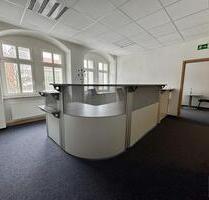 Repräsentative Bürofläche in bester Innenstadtlage mit 3 Stellplätzen – vielseitig nutzbar - Rudolstadt