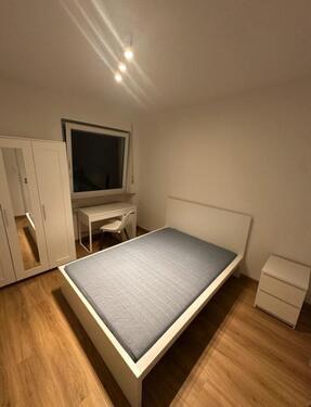 Foto - 1 Möbliertes Zimmer in 3-Zimmer Wohngemeinschaft verfügbar