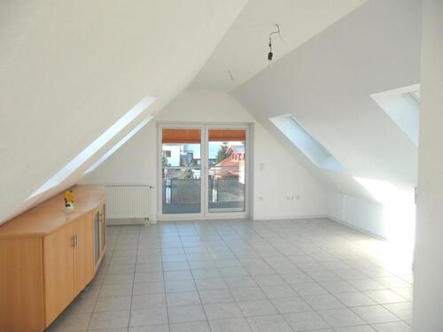 Foto - 2.5 Zimmer Dachgeschoßwohnung zur Miete in Niederaula
