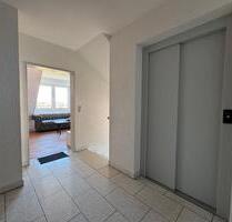 Helle 1-Zimmer-Wohnung mit Einbauküche & Tiefgaragenstellplatz - Friedrichshafen Allmannsweiler