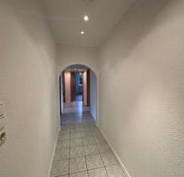 Gepflegte 3 Zimmerwohnung mit großer Küche - Laatzen