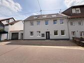 Foto - 8 Zimmer Einfamilienhaus zum Kaufen in Saarbrücken