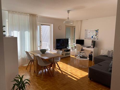 Foto - 2 Zimmer Wohnung in Zuffenhausen EBK+Balkon+Tiefgarage