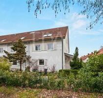 Charmantes Reiheneckhaus in Eichenried zu vermieten! - Moosinning