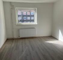 Kernsanierte 3-Zi.-Whg in Lebenstedt mit Balkon - Salzgitter