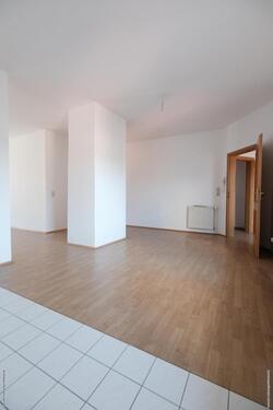 Foto - Zentral mit Balkon!!! - 325,00&nbsp;EUR Kaltmiete, ca.&nbsp; 70,40&nbsp;m&sup2;