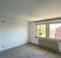 Modernisiert & Helle 2 Zimmer Wohnung inkl. Küche im Mietpreis - Solingen Burg
