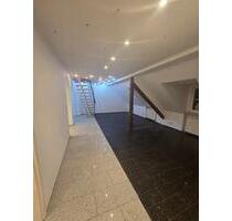 Helle 4-Zimmer-Dachgeschosswohnung –Gelsenkirchen Horst