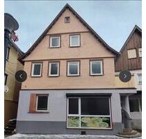 Mehrfamilienhaus in Calmbach - 240.000,00 EUR Kaufpreis, in Schwieberdingen (PLZ: 71701)