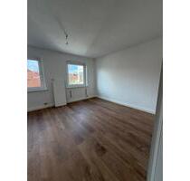 Helle Dachgeschosswohnung in Hannover - Ideal für Singles oder Paare