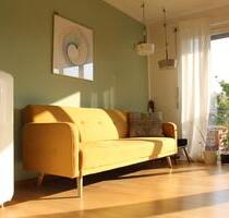 Tolle Wohnung in grünem Hinterhof (Mo-Fr, als Bürozum Pendeln) - Freiburg im Breisgau Brühl