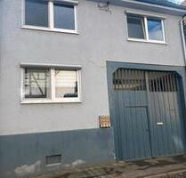 Haus zu verkaufen - 240.000,00&nbsp;EUR Kaufpreis, ca.&nbsp; 150,00&nbsp;m&sup2; in Lich (PLZ: 35423)