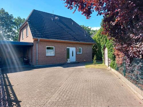 Foto - Einfamilienhaus mit großem Garten in familienfreundlicher Lage!